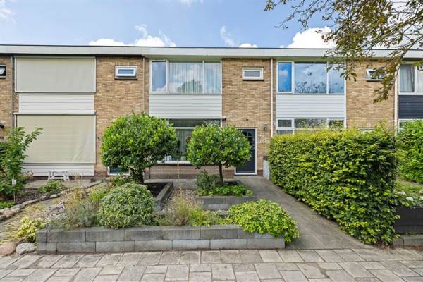 Woning Worp Tjaardastraat 154 Sneek