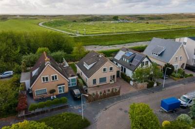 Woning Laan van Delfland 10 Monster