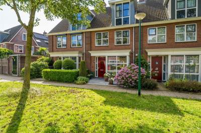 Woning Zandsteen 4 Houten