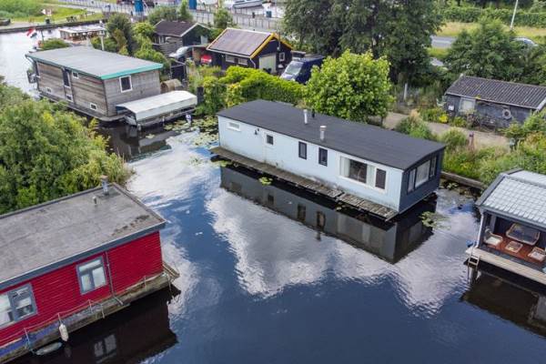 Woning Woonschepenhaven 13WS Lemmer