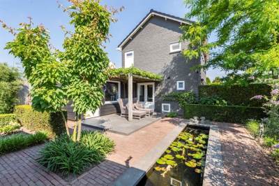 Woning Koningin Julianaplantsoen 14 Waardenburg