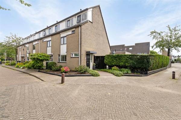 Woning Van den Bergstraat 44 Oud-Beijerland