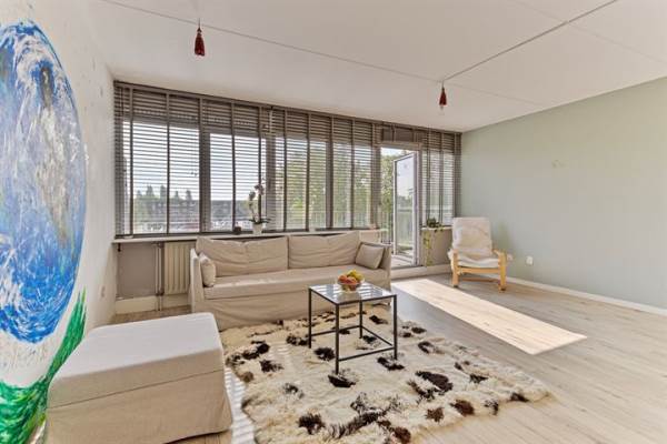 Woning Renooiplein 40 Amsterdam