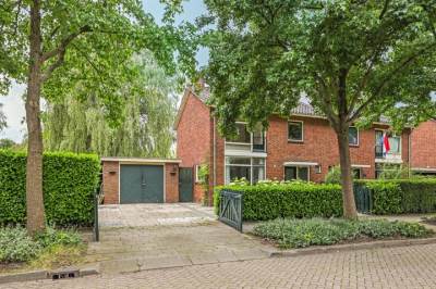 Woning Juliana van Stolberglaan 12 Doesburg