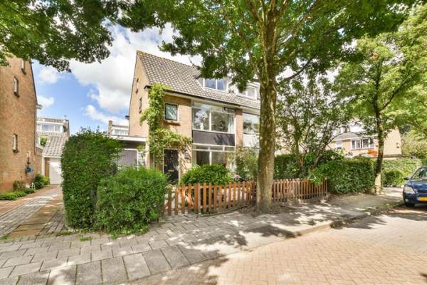 Woning Leo Dongelmansstraat 4 Abcoude