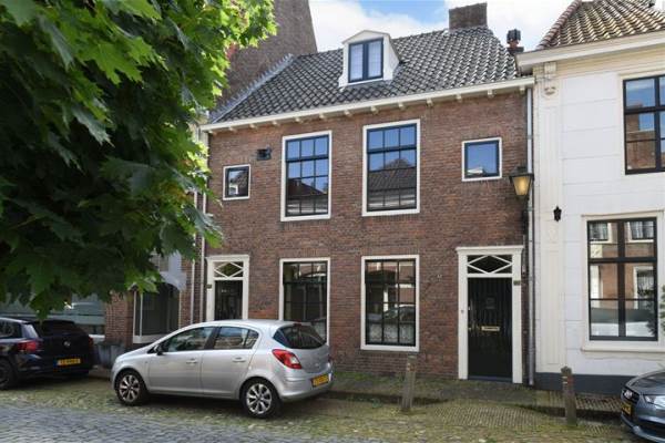 Woning Kloosterstraat 12 Naarden