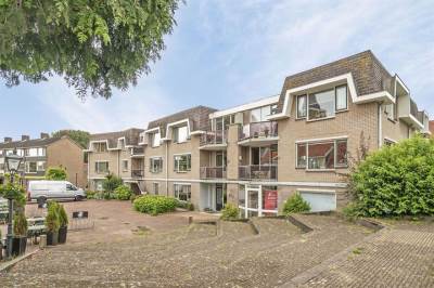 Woning Dorpsplein 12 Heerjansdam