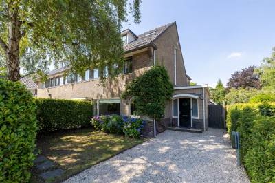 Woning van Hall-laan 8 Naarden