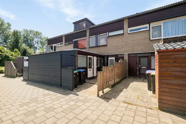 Woning Pijnboomstraat 8 Spijkenisse
