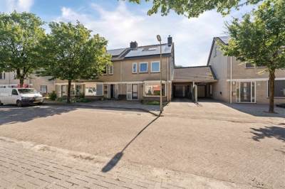 Woning Meester H. Liststraat 15 Luttelgeest