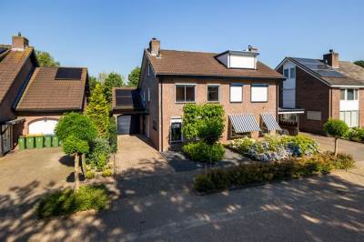 Woning Acacialaan 27 Renswoude