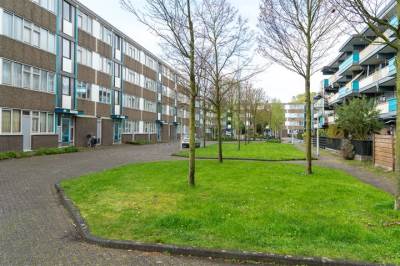 Woning Grootzeilhof 142 Amsterdam