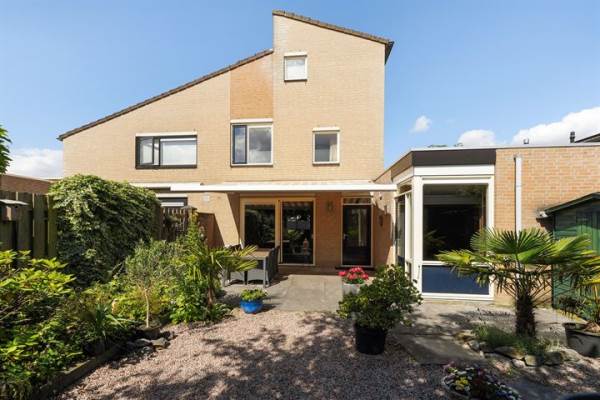 Woning Antoni Staringlaan 58 Vlijmen