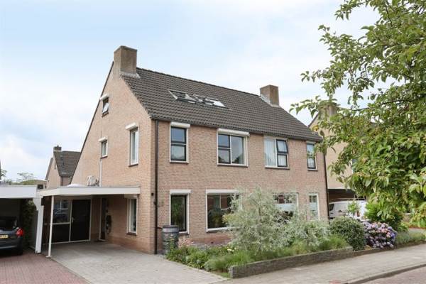 Woning Beuzenes 20 Winterswijk