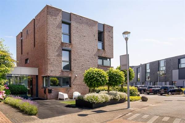 Woning Regulierspoort 78 Nieuw-Vennep