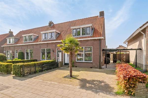 Woning Admiraal de Ruyterstraat 133 Oud-Beijerland