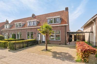 Woning Admiraal de Ruyterstraat 133 Oud-Beijerland