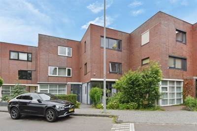 Woning Spiegelkarpersingel 30 Den Haag