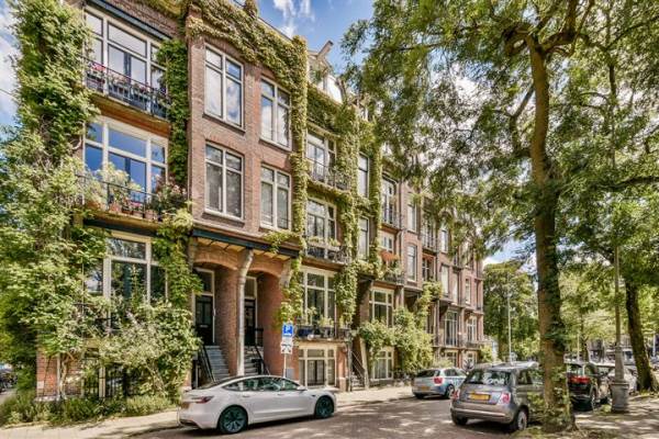 Woning Roelof Hartplein 152 Amsterdam