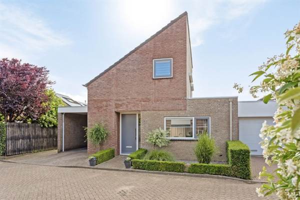 Woning Neven 't Hoog 13 Valburg