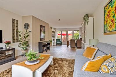 Woning Belle van Zuylenstraat 1 Maassluis