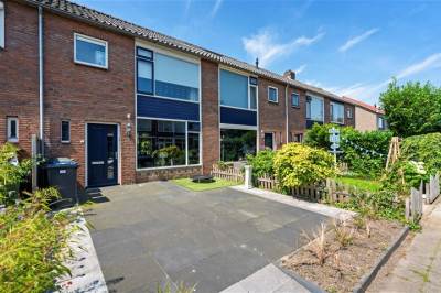 Woning Johan Hendrik van Kinsbergenstraat 12 De Lier
