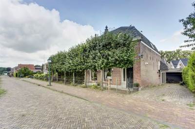 Woning Emmaweg 1 Geertruidenberg