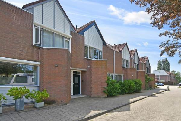 Woning Esdoornlaan 56 Berkel en Rodenrijs