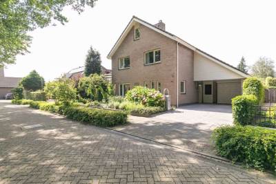 Woning d' Onvermoeidelaan 13 Raamsdonksveer