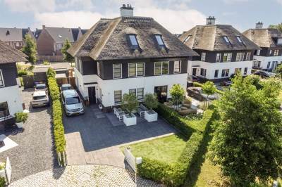 Woning Adriana van Roonlaan 128 Den Haag