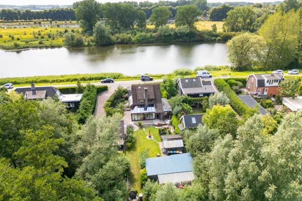 Woning Maasdijk 96 Poederoijen