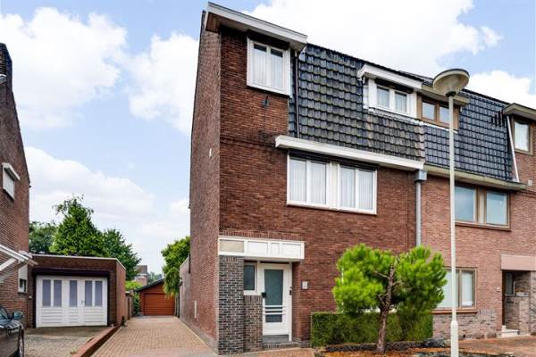 Woning Achter de Hoven 63 Buchten