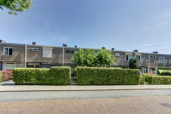Woning Prof. Granpré Molièrelaan 28 Emmeloord