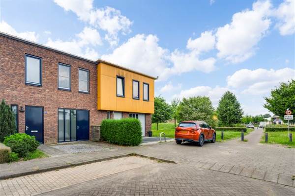 Woning Zonnedauw 43 Reuver