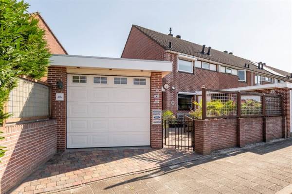 Woning Melkweg 9 Hellevoetsluis
