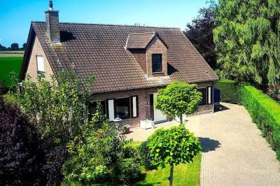 Woning Pastoor J.A.M. van den Muijsenbergstraat 32 Hoofdplaat