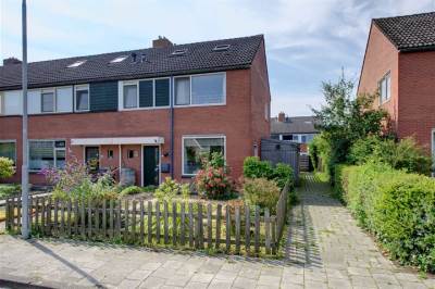 Woning de Vennen 25 Uithuizermeeden