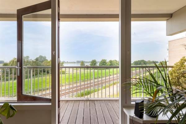 Woning Merellaan 623 Maassluis