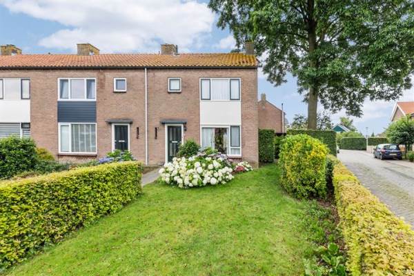 Woning Begoniastraat 13 Olst