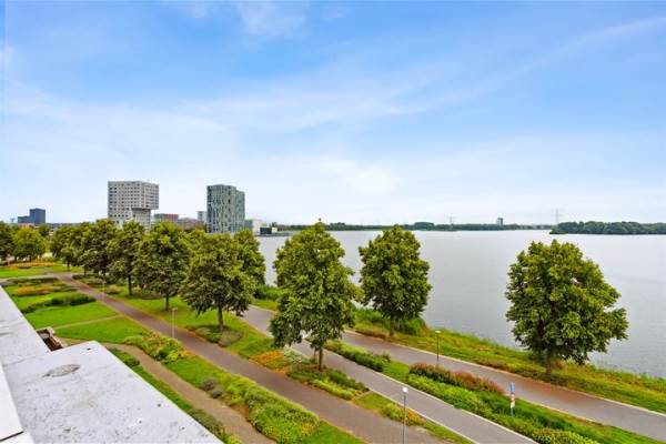 Woning Urkwal 80 Almere