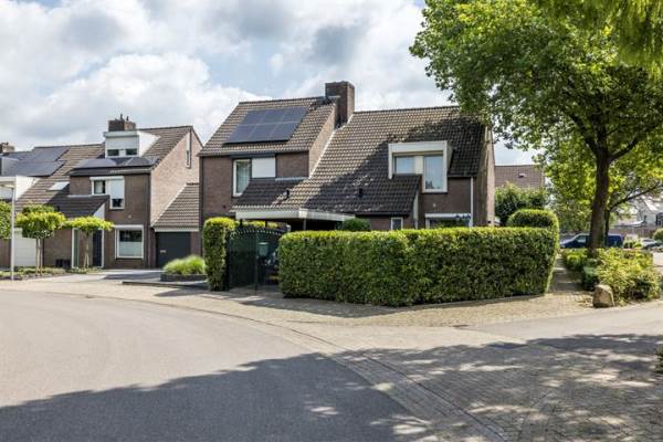 Woning Hendrik van Veldekestraat 50 Voerendaal
