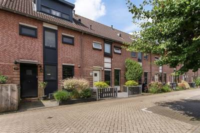 Woning Henriëtte Roland Holst-erf 125 Dordrecht