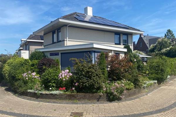 Woning Jan van Nassauplantsoen 2 Steenwijk
