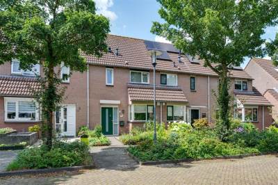 Woning Charley Tooropstraat 16 Rijen