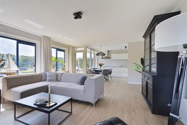 Woning Simone de Beauvoirstraat 21 Amsterdam