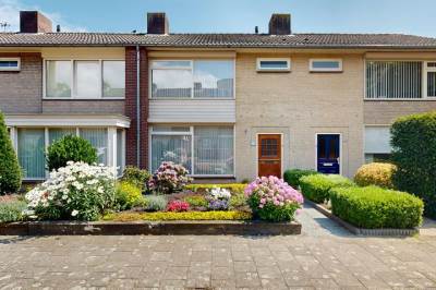 Woning Karel V Laan 103 Geertruidenberg