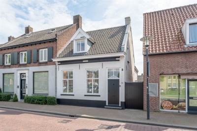 Woning Raadhuisstraat 31 Alphen (NB)