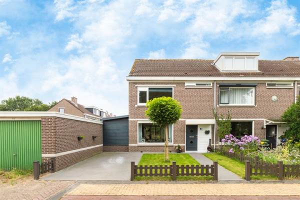 Woning Prof ten Doesschatestraat 17 Heemskerk