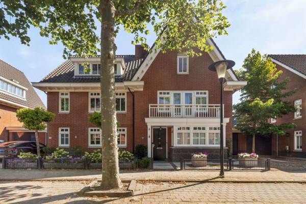 Woning Vrijenburglaan 40 Barendrecht