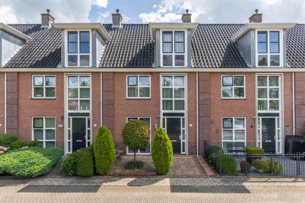 Woning Leisteen 48 Houten